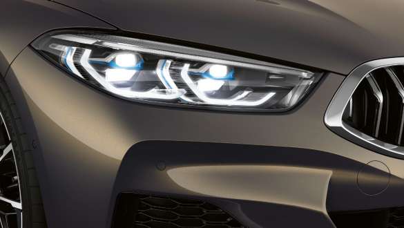 BMW M850i xDrive Dravitgrau metallic, BMW Laserlicht, links. BMW M850i xDrive Dravitgrau metallic, BMW Laserlicht, links.