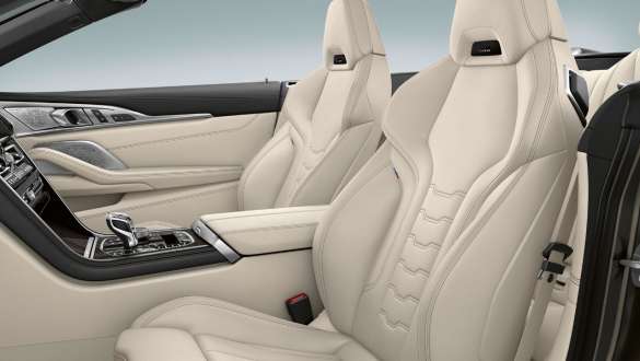 BMW M850i xDrive Dravitgrau metallic, Erweiterte BMW Individual Lederausstattung Leder ‘Merino’ in Elfenbeinweiß. BMW M850i xDrive Dravitgrau metallic, Erweiterte BMW Individual Lederausstattung Leder ‘Merino’ in Elfenbeinweiß.