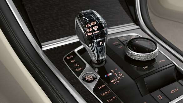BMW M850i xDrive Dravitgrau metallic, Fahrerlebnisschalter. BMW M850i xDrive Dravitgrau metallic, Fahrerlebnisschalter.