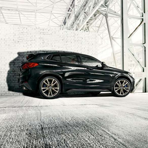 Exterieur BMW X2 M35i SUV F39 Exterieur BMW X2 M35i SUV Saphirschwarz metallic F39 Seitenansicht