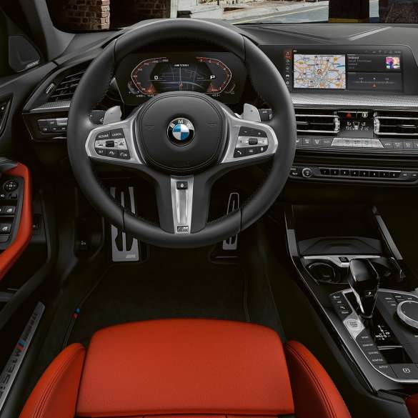 Bmw M135i Xdrive Das Sportliche Bmw 1er M Automobil Bmw De