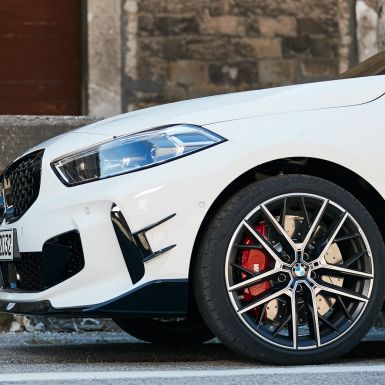 BMW 1er BMW M135i xDrive M Performance Design 06