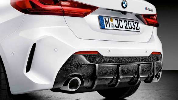 M Performance Heckdiffusor Carbon. BMW 1er, M Performance Design Heckdiffusor Carbon.