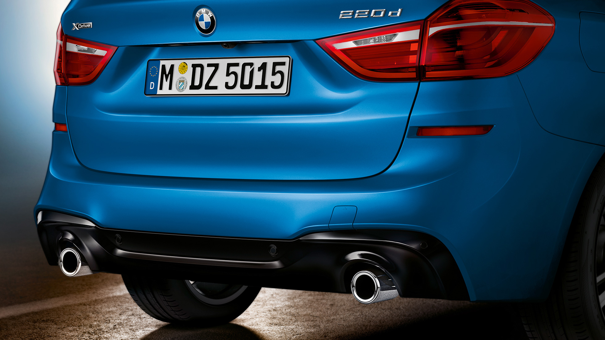 Heckpartie BMW 2er Gran Tourer F46 Heckpartie BMW 2er Gran Tourer F46 Facelift 2018 Misano Blaumetallic Nahaufnahme Heck