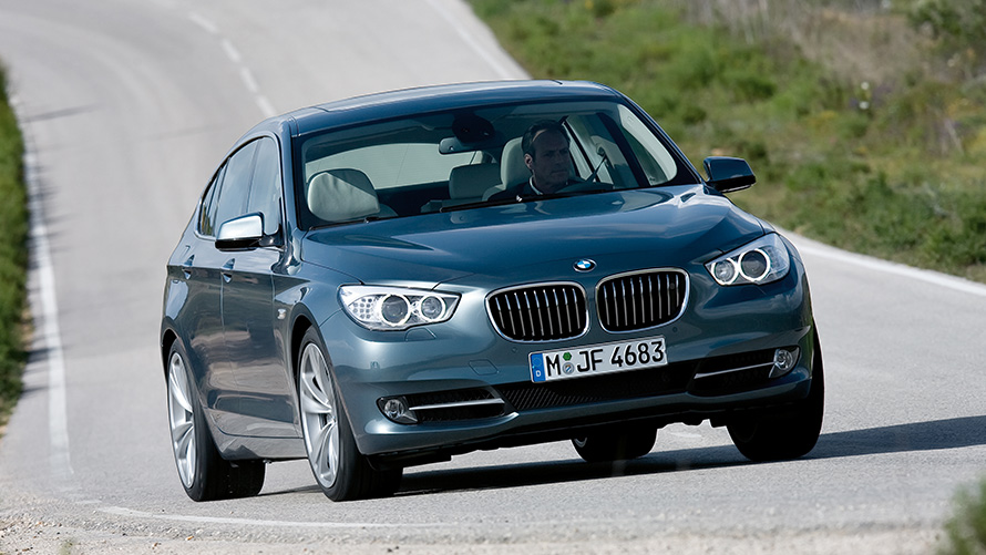 BMW 5er Gran Turismo (F07) Dreiviertel-Frontansicht fahrend BMW 5er Gran Turismo (F07) Dreiviertel-Frontansicht fahrend