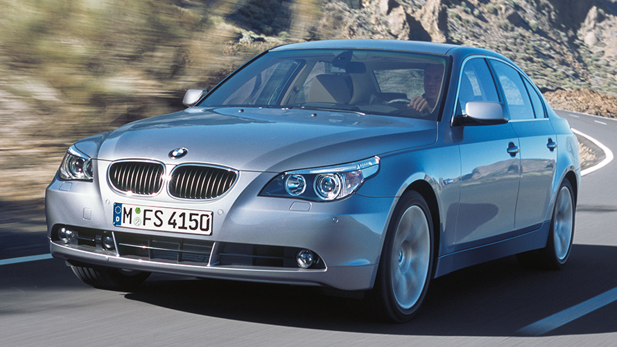 BMW 5er Limousine (E60) Dreiviertel-Frontansicht fahrend BMW 5er Limousine (E60) Dreiviertel-Frontansicht fahrend