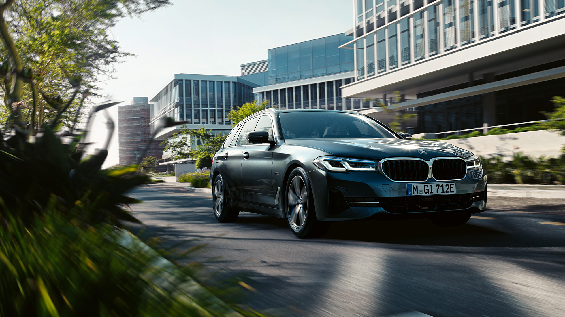 BMW 5er Touring: Modelle, Technische Daten, Hybride, Preise | BMW.de