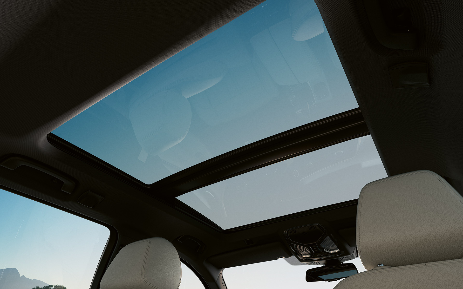 Panorama-Glasdach geschlossen BMW 5er Touring G31 Facelift 2020 Interieur