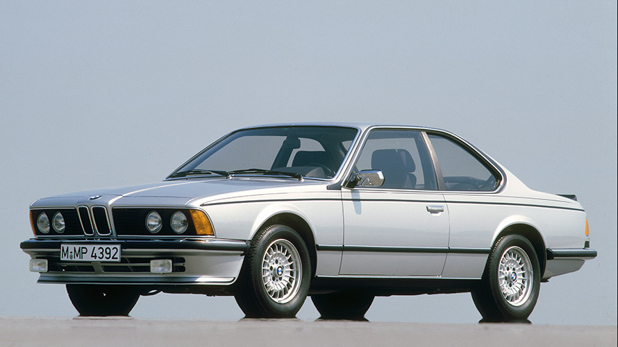 BMW 635CSi (E24) Dreiviertel-Seitenansicht stehend BMW 635CSi (E24) Dreiviertel-Seitenansicht stehend