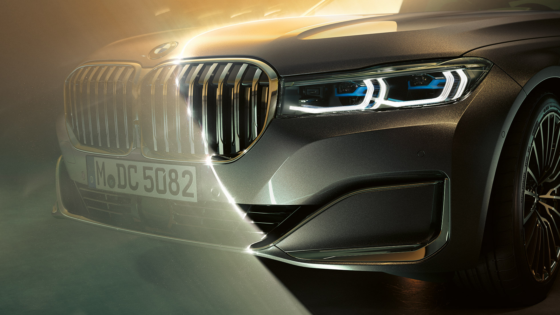 BMW 7er Limousine Niere und BMW Laserlicht BMW 7er Limousine: Nahaufnahme der Front mit großer Niere und Laserlicht