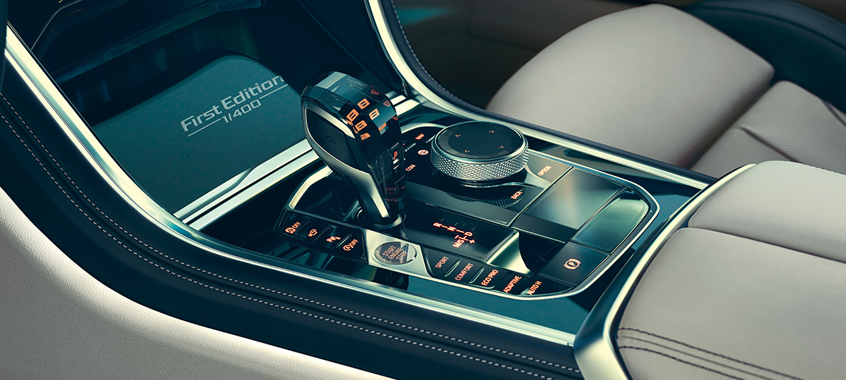 BMW M850i Coupé First Edition, Mittelkonsole Close-up der Mittelkonsole der BMW M850i Coupé First Edition