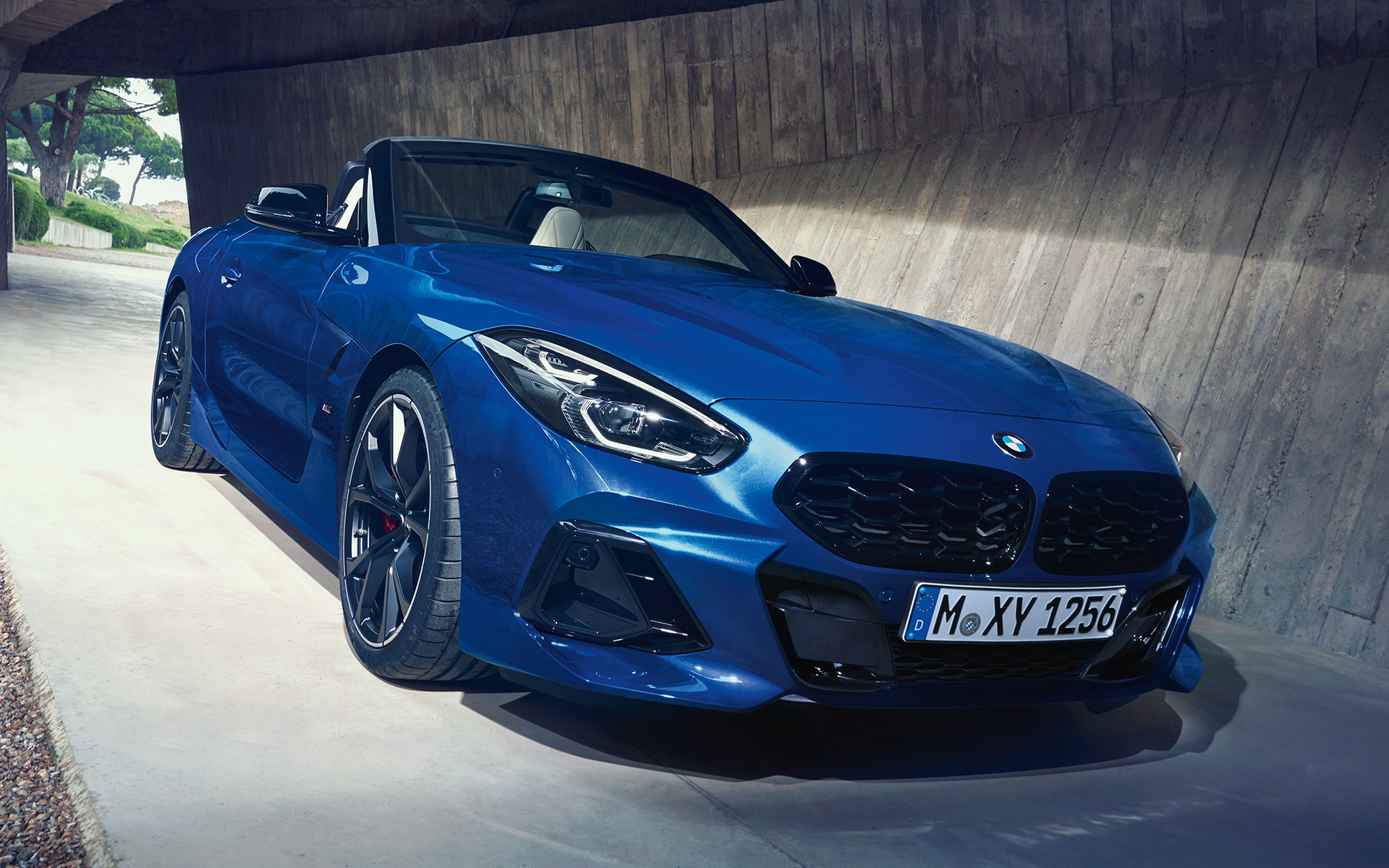 BMW Z4 M40i G29 2022 Portimaoblau Draufsicht mit geöffnetem Verdeck