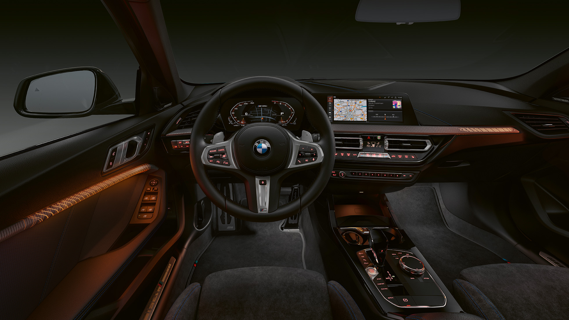 2018 - [BMW] Série 1 III [F40-F41] - Page 19 Bmw-1-series-m135i-inspire-mg-exterior-interior-desktop-04