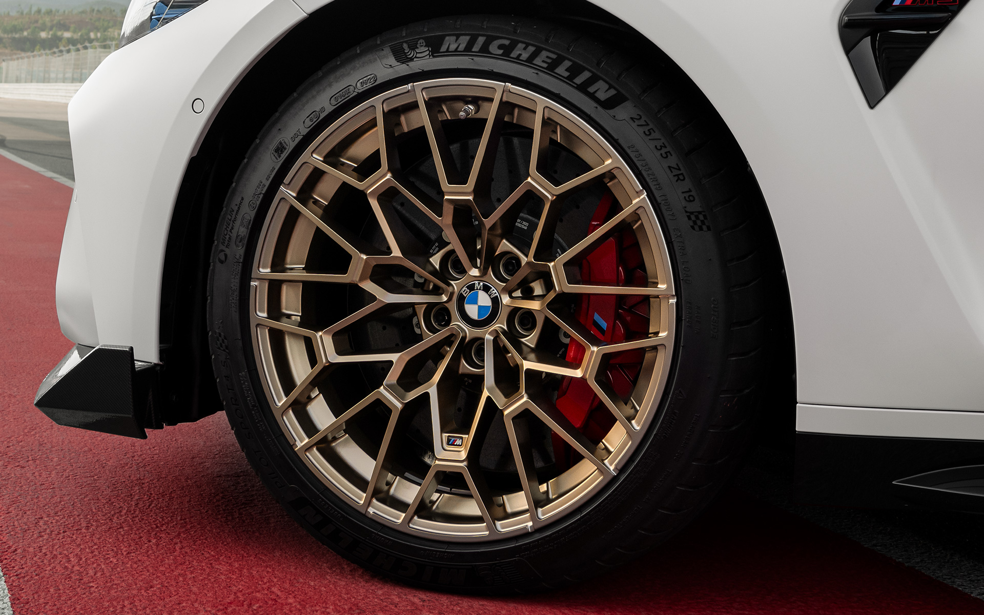 BMW M3 CS G80 M Carbon-Keramik-Bremse, rot hochglänzend