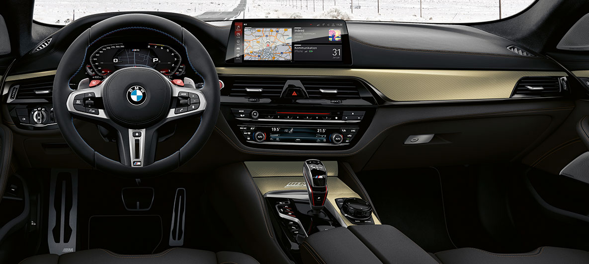 Cockpit. BMW M5 Edition 35 Jahre, Cockpit mit M Lederlenkrad.