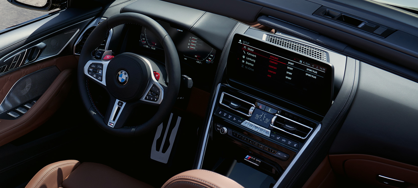 BMW M8 Competition Cabriolet F91 LCI Facelift 2022 Cockpit Control Display
