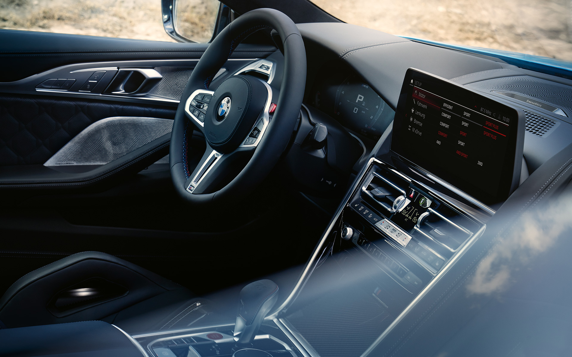 BMW M8 Competition Coupé F92 LCI Facelift 2022 Control Display Innenraum