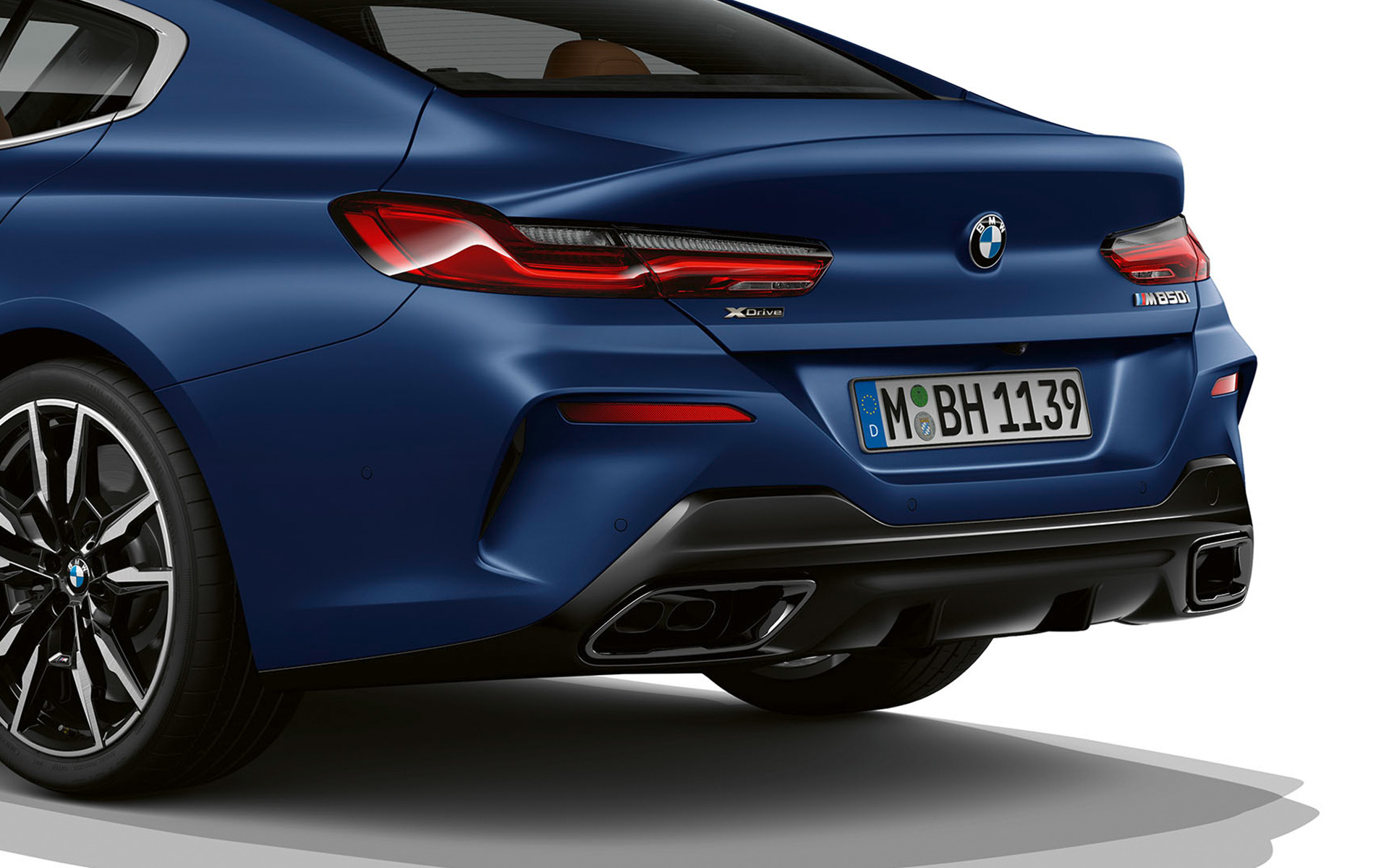 BMW M850i xDrive Gran Coupé G16 LCI Facelift 2022 Dreiviertel-Heckansicht Heckpartie im Detail