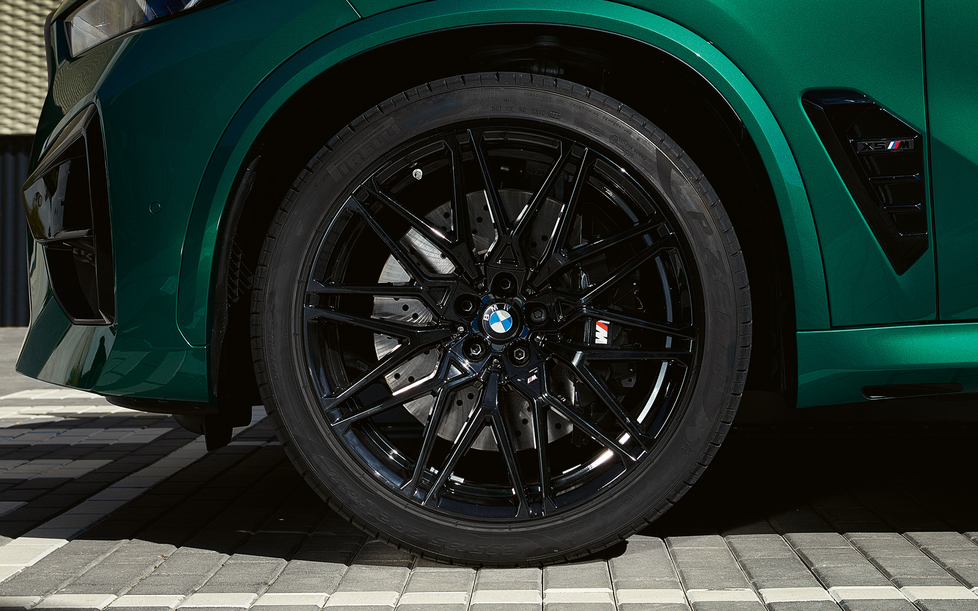 BMW X5 M Competition F95 2023 21"/22" M Leichtmetallräder Sternspeiche 818 M Schwarz