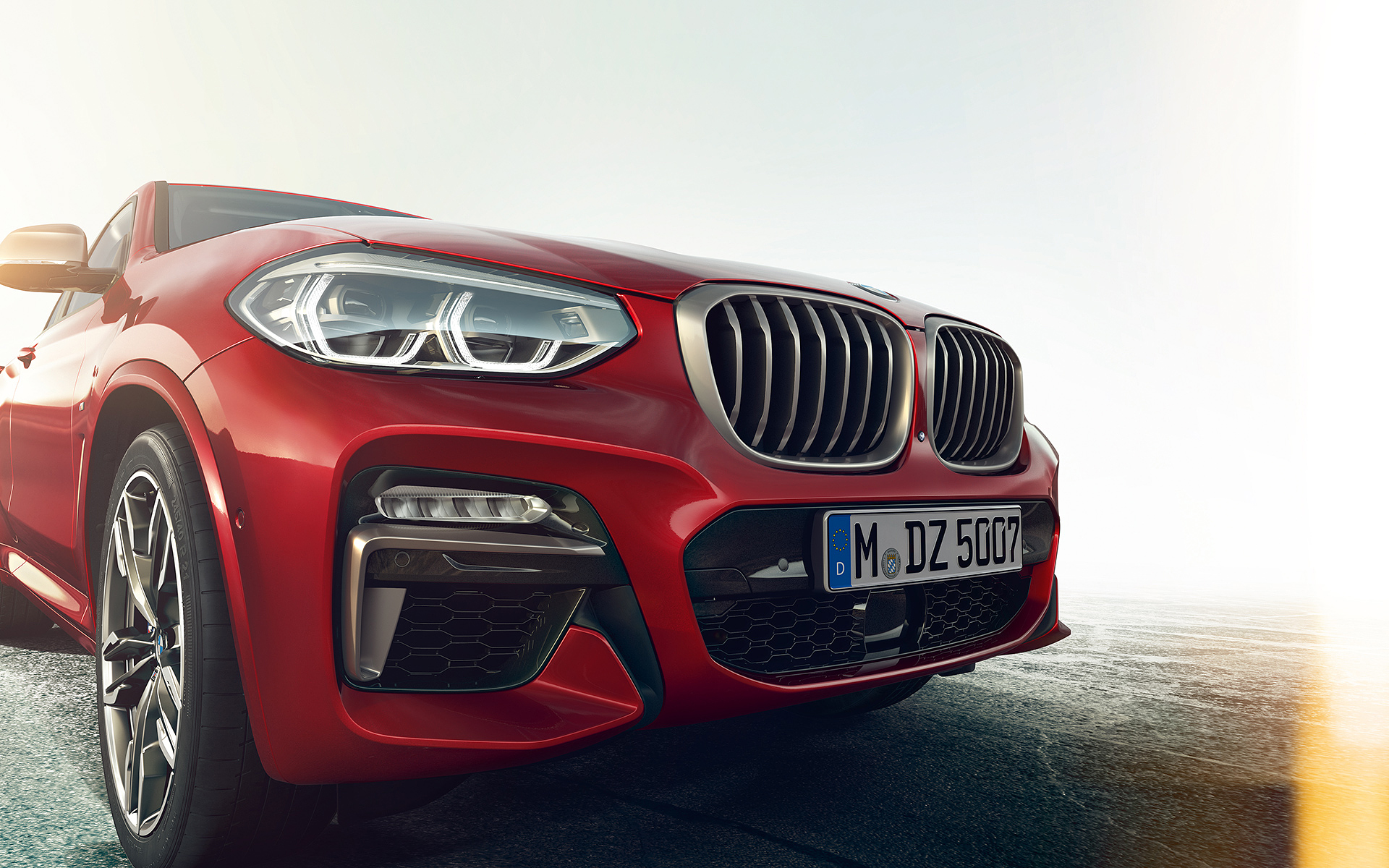 BMW X4: Nahaufnahme von vorne BMW X4: Nahaufnahme von vorne