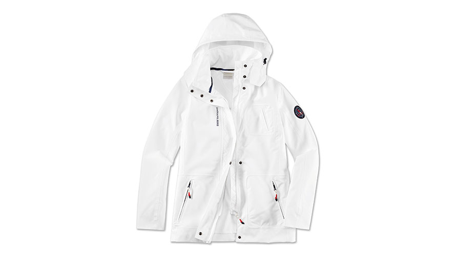 BMW Yachtsport Jacke Damen. Im Produktbild ist die BMW Yachtsport Jacke für Damen zu sehen.