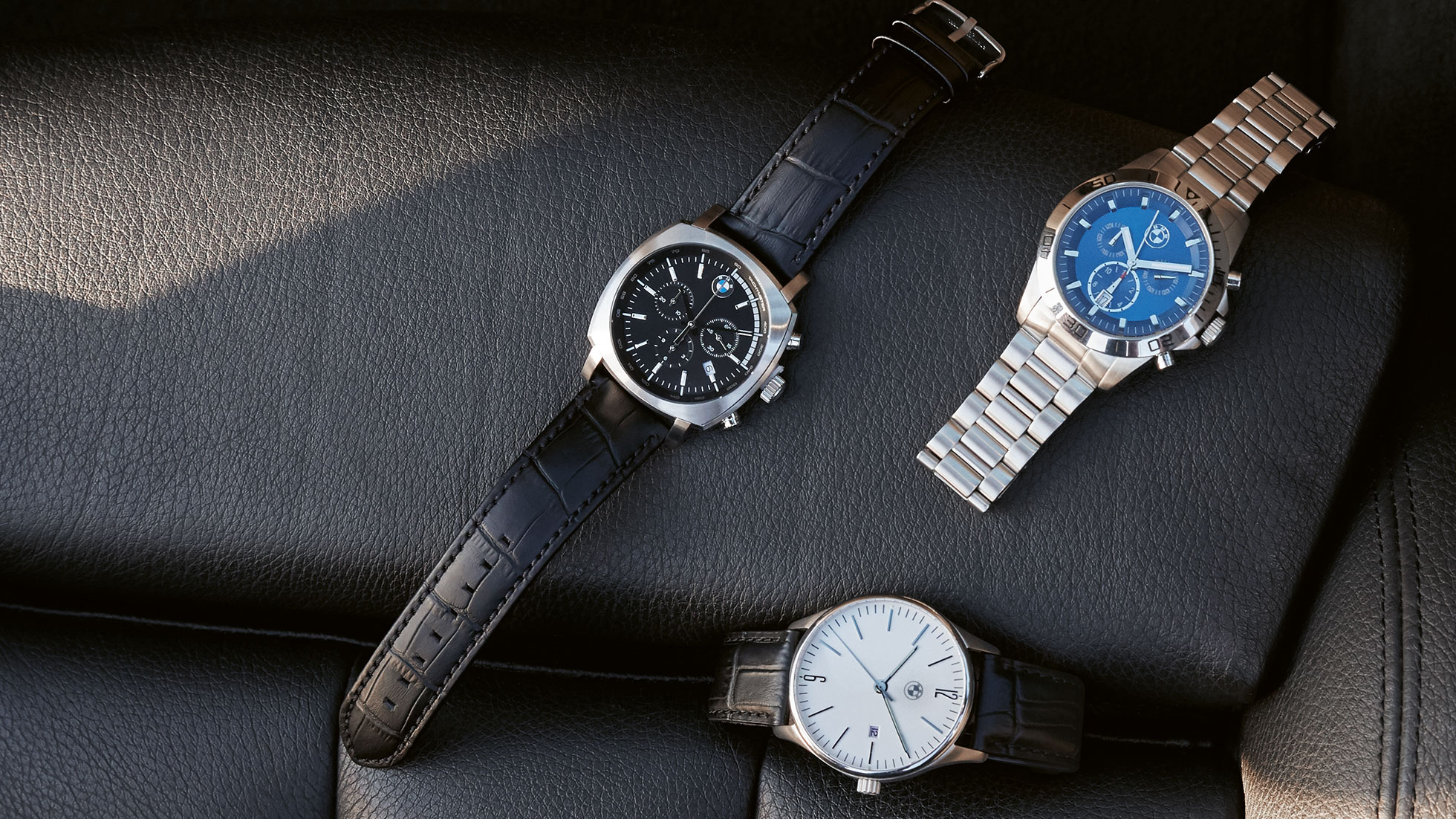 Im Bild sind drei Uhren-Modelle abgebildet: BMW Armbanduhr Chronograph X für Herren, BMW Sport Chronograph für Herren sowie die BMW Automatik-Armbanduhr Luxury für Herren. Im Bild sind drei Uhren-Modelle abgebildet: BMW Armbanduhr Chronograph X für Herren, BMW Sport Chronograph für Herren sowie die BMW Automatik-Armbanduhr Luxury für Herren.