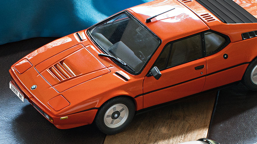Miniatur BMW M1. Das Bild ist die Nahaufnahme eines Miniatur BMW M1.