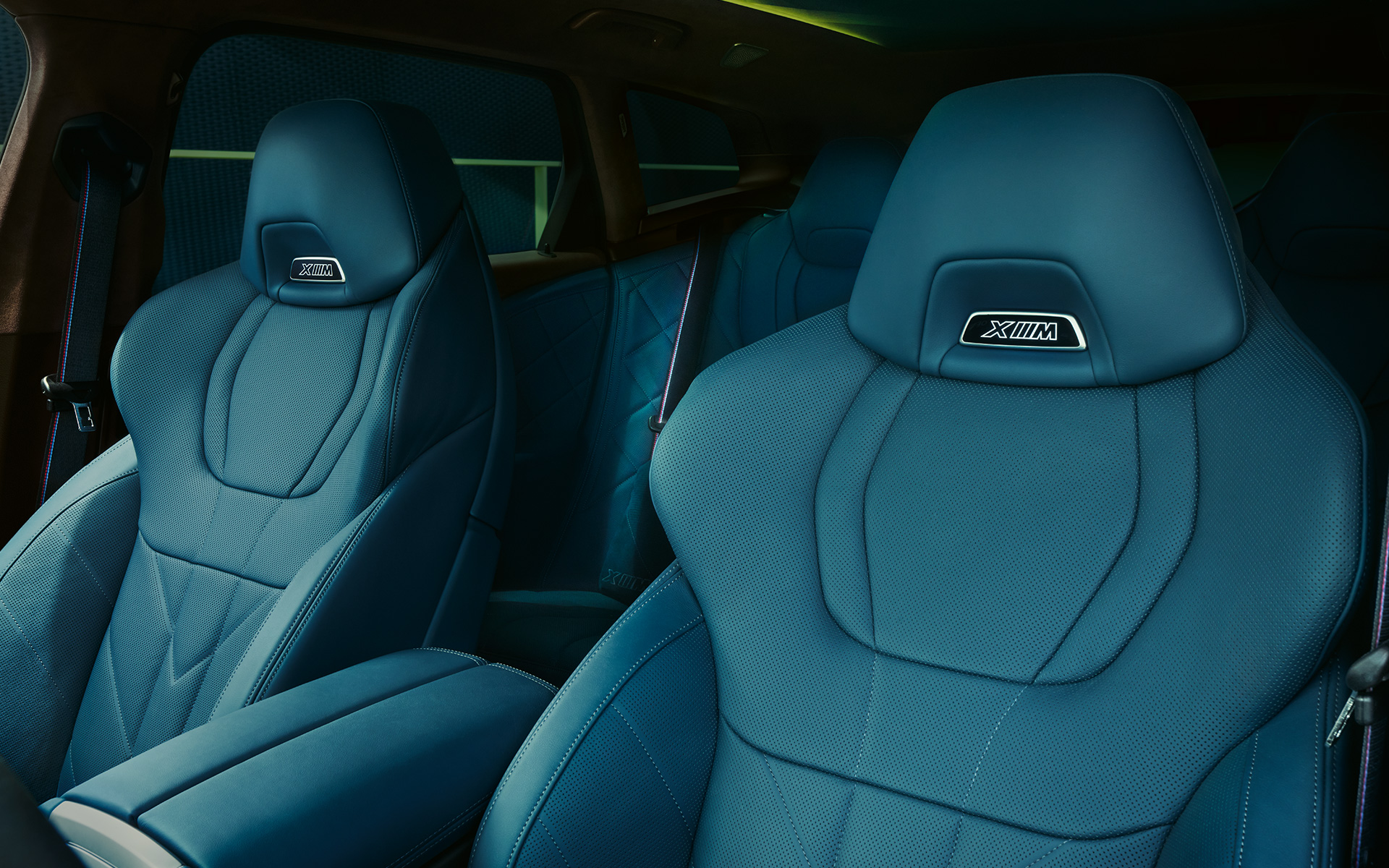 BMW XM BMW Individual Leder 'Merino' mit Exklusivumfängen Deep Lagoon