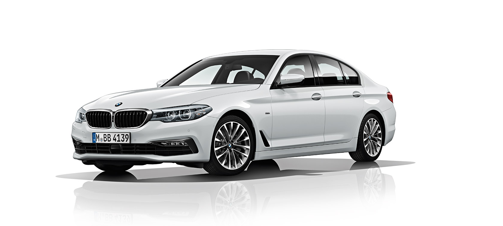 BMW 5er Limousine Dreiviertel-Frontansicht der BMW 5er Limousine in Weiß.