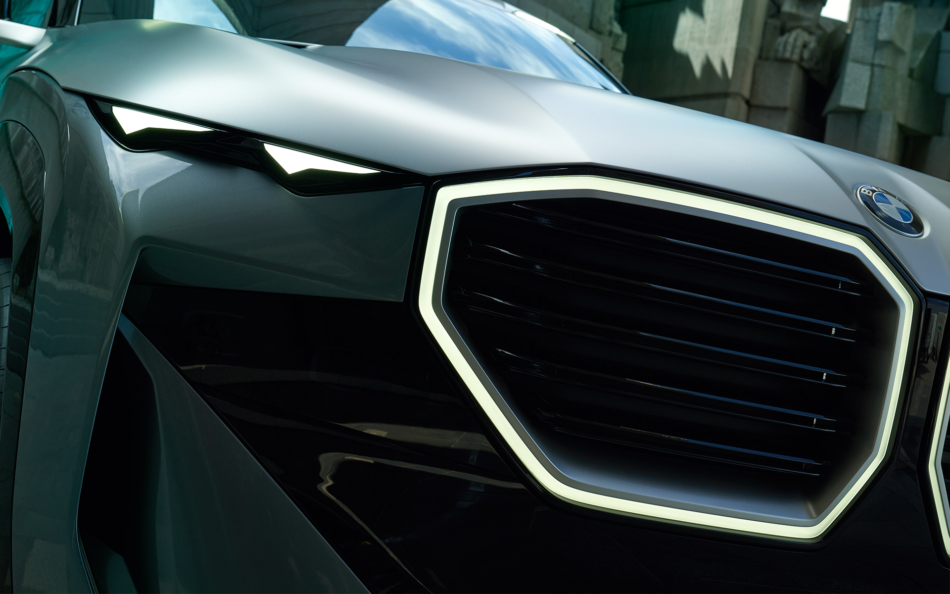 BMW Concept XM (G09) Frontansicht stehend Close-up Niere BMW Concept XM (G09) Frontansicht stehend Close-up Niere