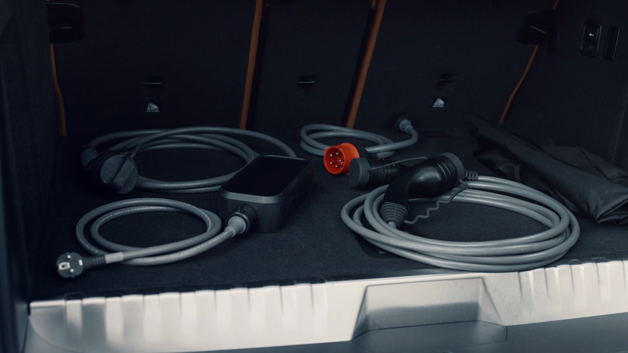 BMW Plug-in-Hybrid BMW X3 xDrive30e Flexible Fast Charger Ladekabel Video BMW Plug-in-Hybrid BMW X3 xDrive30e Flexible Fast Charger Ladekabel Video