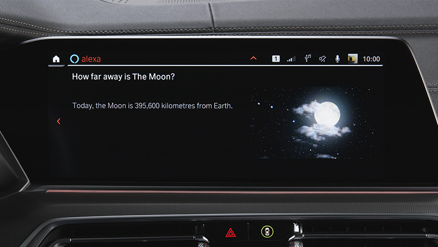 BMW Remote Software Upgrade Amazon Alexa Car Integration BMW Remote Software Upgrade Amazon Alexa Car Integration Navigationssystem Nahaufnahme
