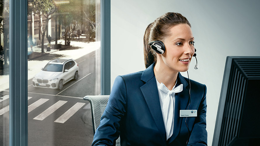 Concierge Services Concierge Services wird auf dem BMW Display angezeigt