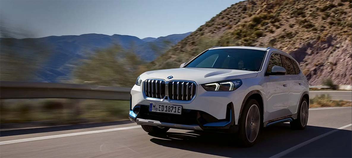 BMW iX