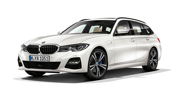 BMW 330e Touring dreiviertel Frontansicht BMW 330e Touring dreiviertel Frontansicht