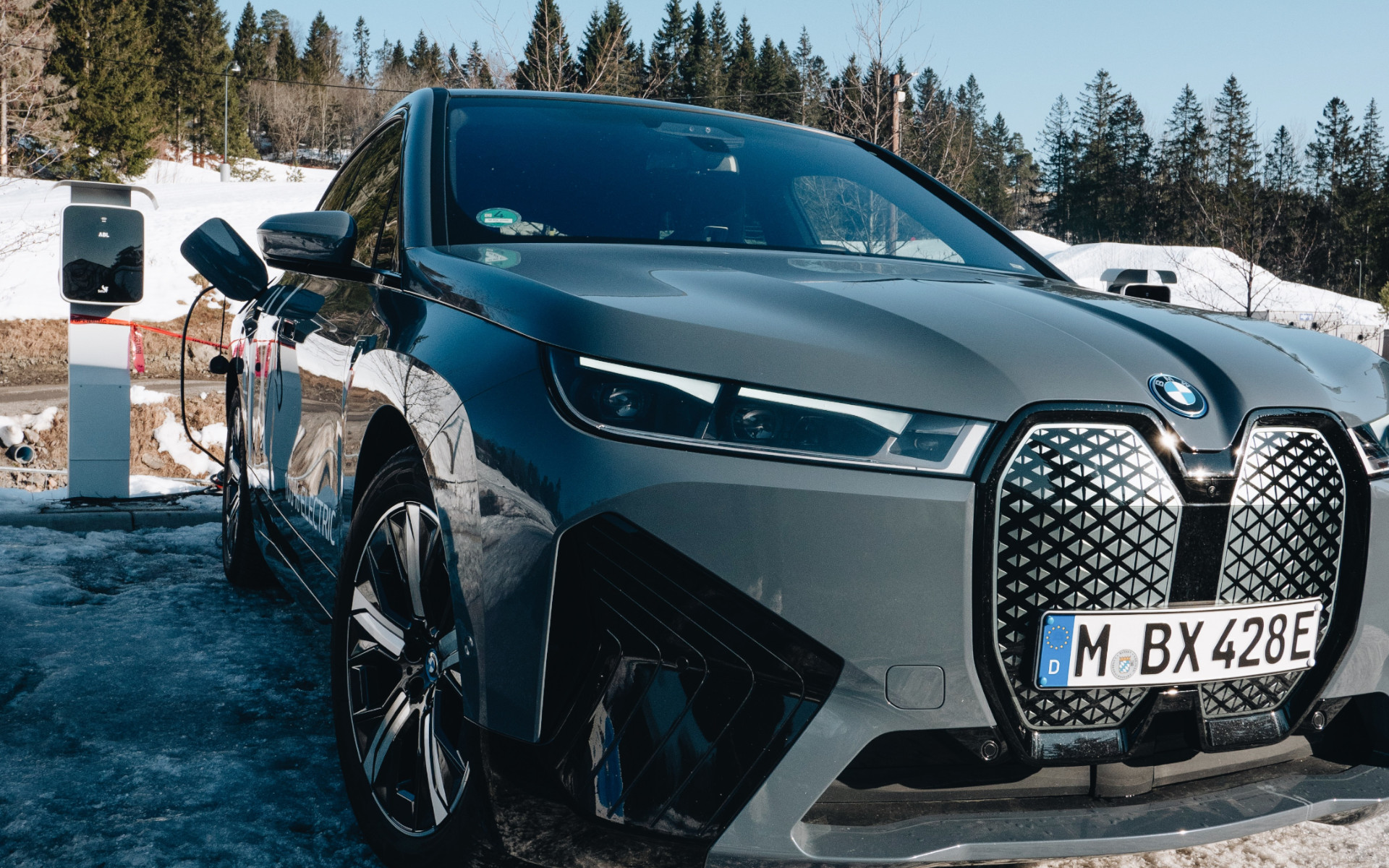Die BMW Electric Winter Tour 2022.