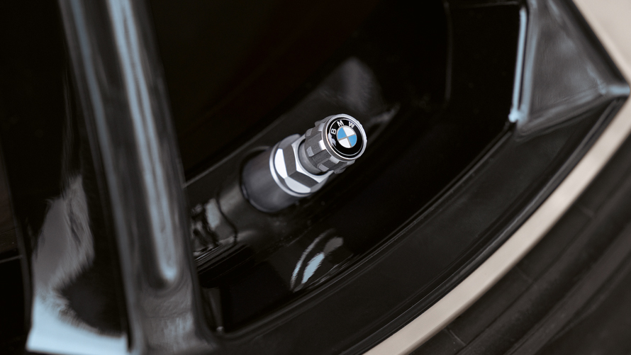 BMW VENTILKAPPEN MIT LOGO. BMW VENTILKAPPEN MIT LOGO.