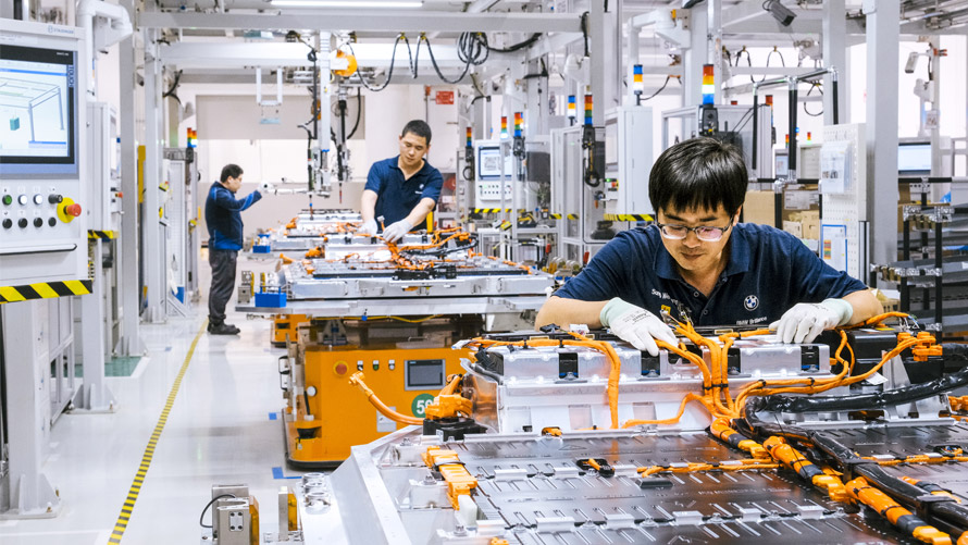 Batteriezellenmontage im BMW Werk Shenyang Batteriezellenmontage in Shenyang, Batterie, Lithium-Ionen, Batterieforschung