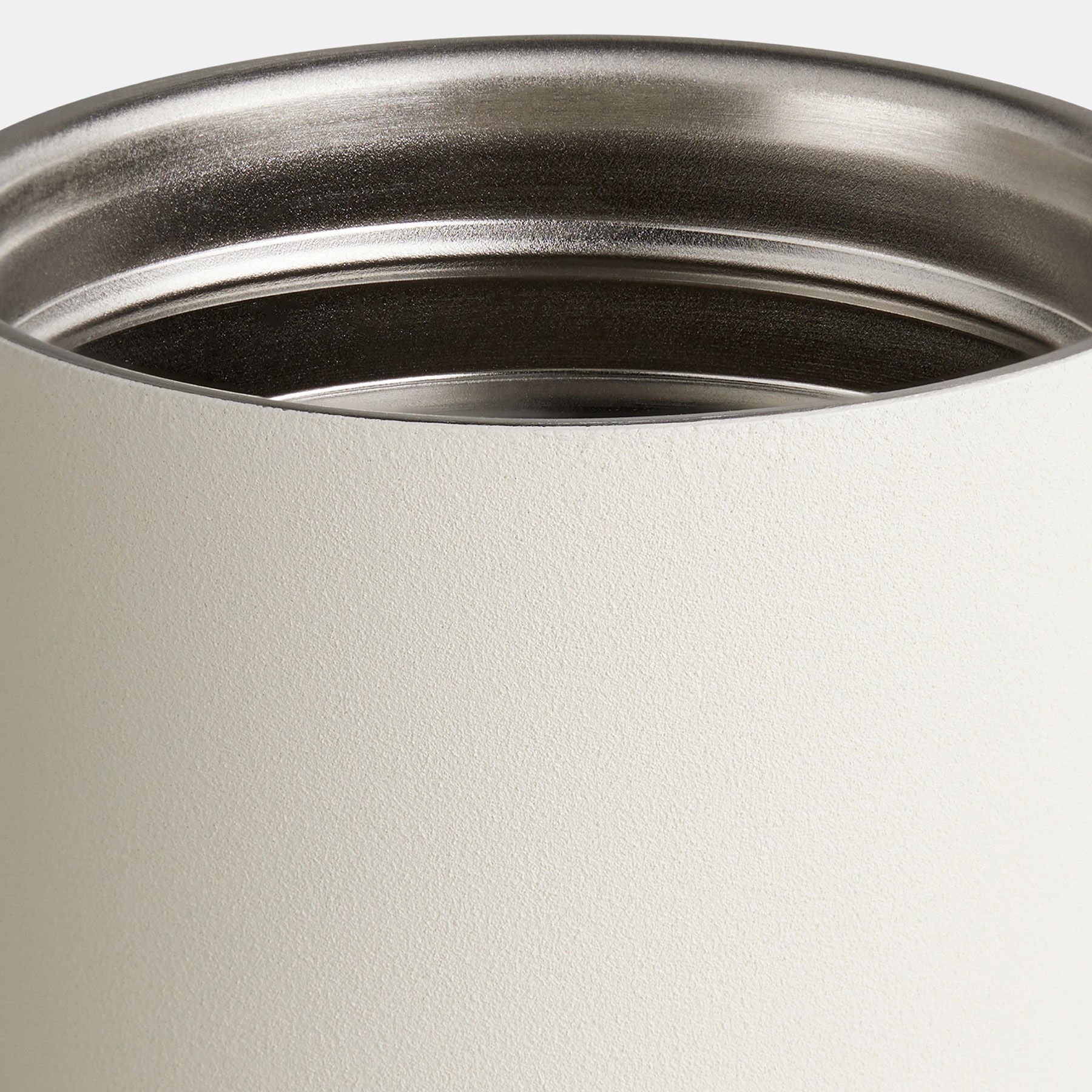 Op volledig scherm weergeven BMW 330ML FLES Gebroken Wit 2