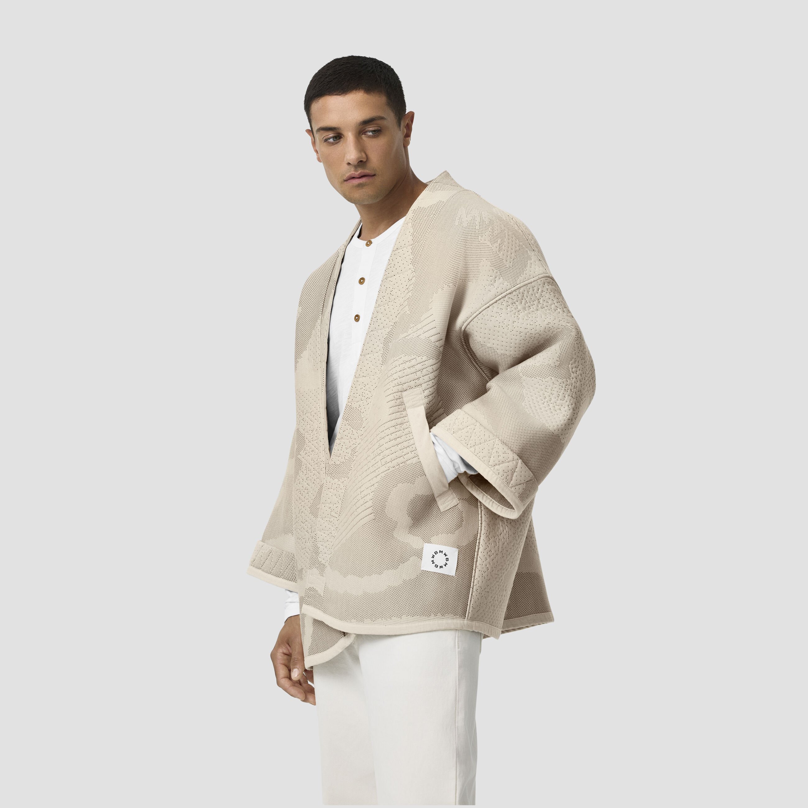 Visa som helskärm BMW Byborre Kimono  Beige 1