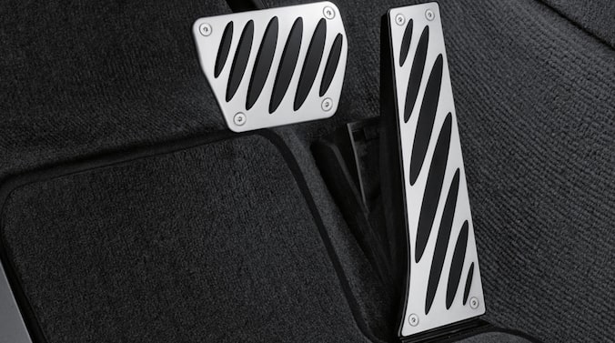 BMW M Performance Pedalauflagen Aluminium fr Automatische Schaltung fr  3er, 5er, X3, X5, E6X-E9X (E46, E39, F25, E53) | BMW.de