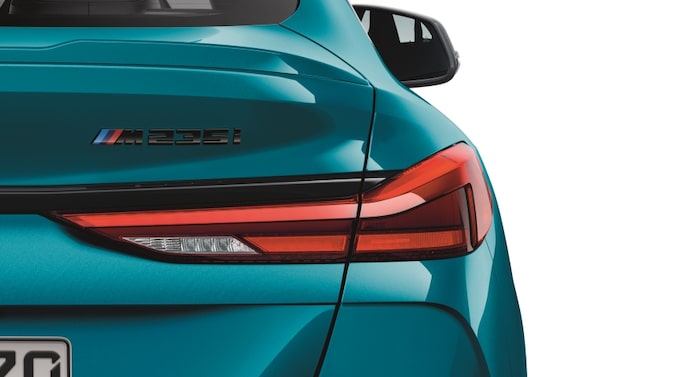 BMW M Performance Modellschriftzug schwarz | BMW.de