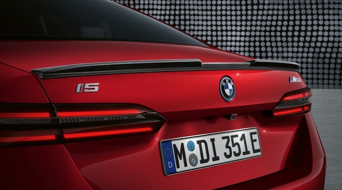 BMW M Performance Heckspoiler Carbon Pro für 5er (G60) | BMW.de