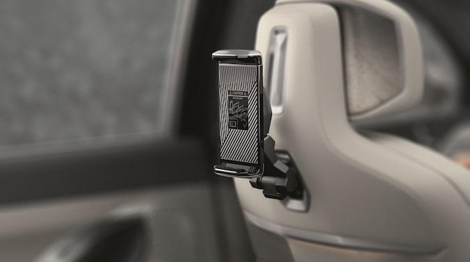 Bmw x7 tablet holder 2025