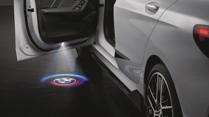 BMW M 50 JAHRE LED TÜRPROJEKTOREN 50 MM (VERBAUBARKEITSPRÜFUNG 