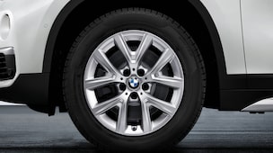 17" Leichtmetallräder Y-Speiche 574, Reflex Silver, Pirelli