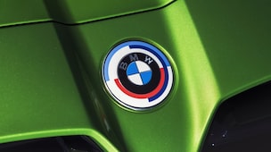 BMW M Performance Emblem 50 Jahre M (Verbaubarkeitsprüfung über  