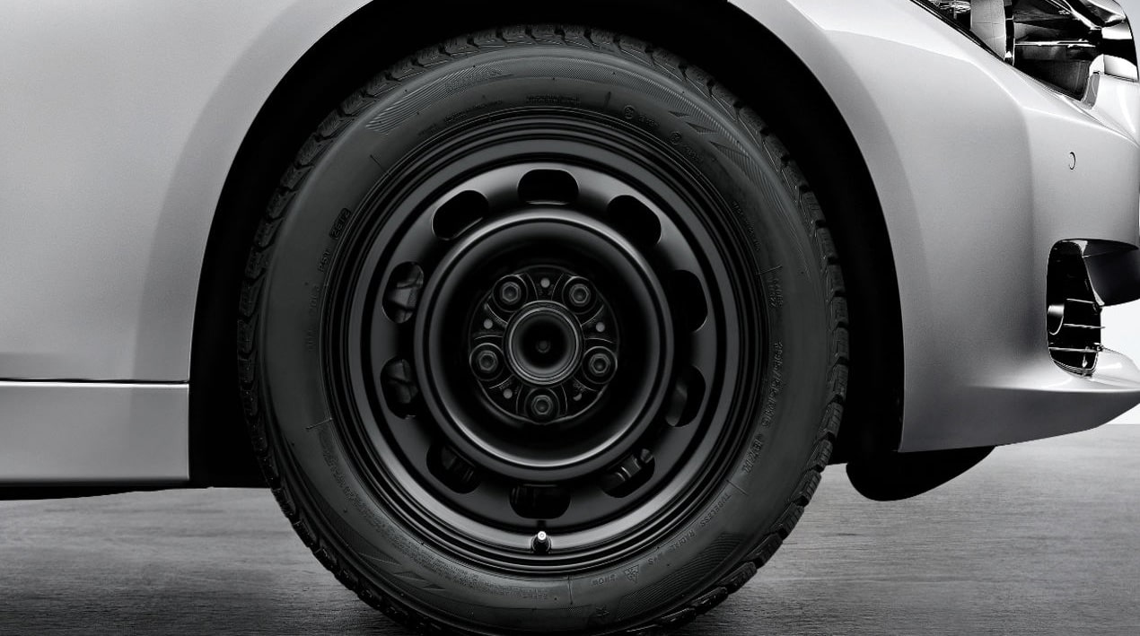 BMW 16 Zoll Stahlräder Stahl 12, Black, Michelin | BMW.de