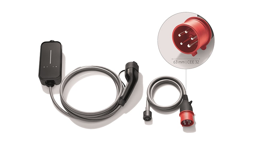 Set Flexible Fast Charger 32A | BMW.de